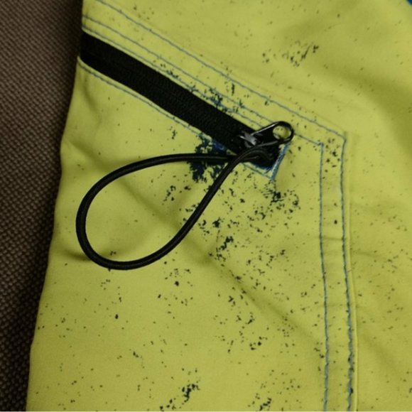 Volcom 28 board shorts - Picture 4 of 5